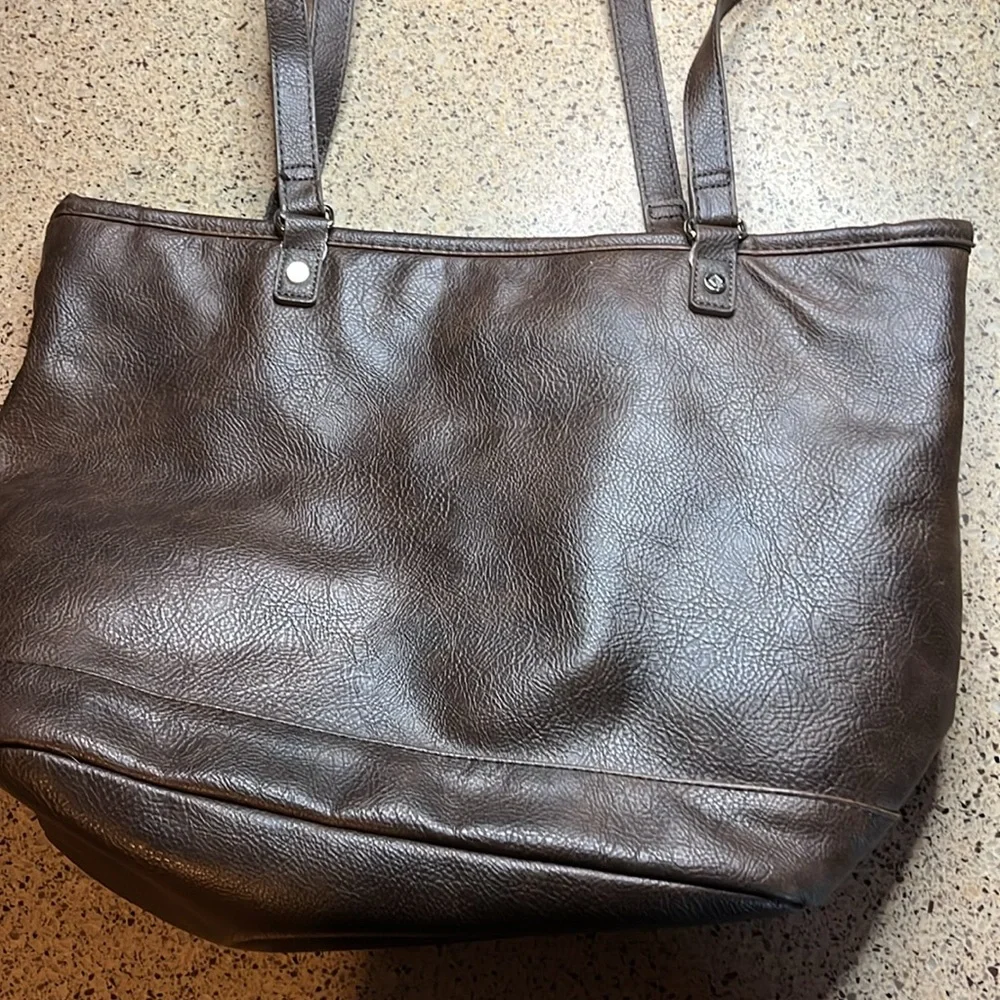 Thirty-One By Jewell Brown Shoulder Bag and Wallet Set